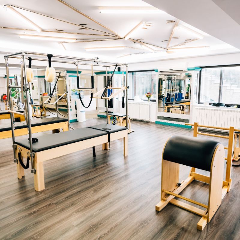 Lmcc High Quality Advanced Pilates Reformer for Sale Commercial Workout  Equipment - China Pilates Reformer and Body Building Pilates Equipment  price